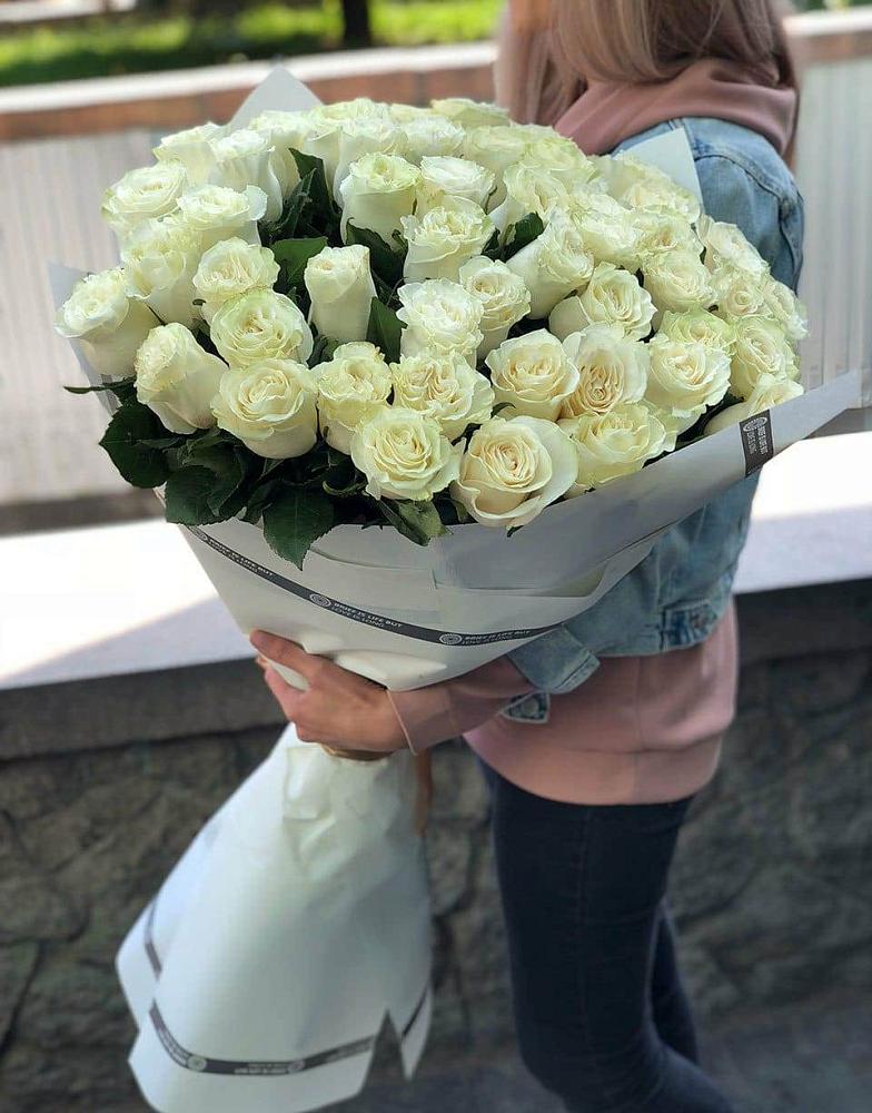 35 Белых роз в Большие Ключищи Букет 35 Белых роз в Большие Ключищи